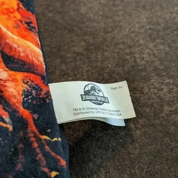 Universal Studios Jurassic World Fallen Kingdom T.Rex Lava Pillow 14x14 Rare - Picture 3 of 6